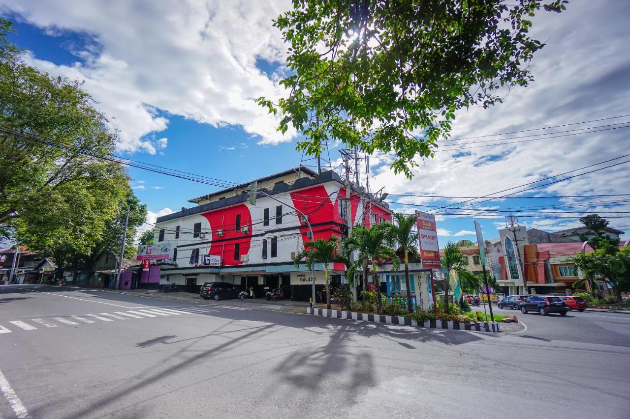 Oyo 2217 Galaxy Hotel Manado Zewnętrze zdjęcie